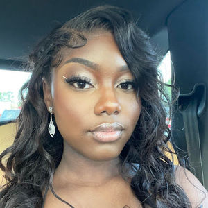 Meet your Posher, Tiara